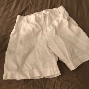 J. Jill white Burmuda shorts